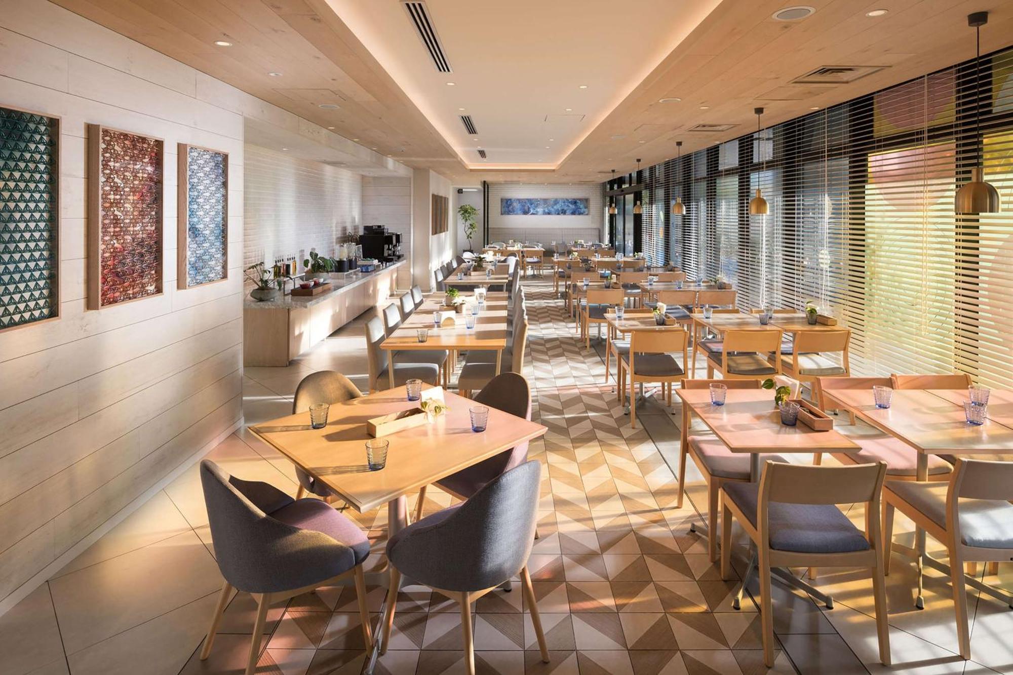 Doubletree By Hilton Tokyo Ariake Hotel Exterior photo