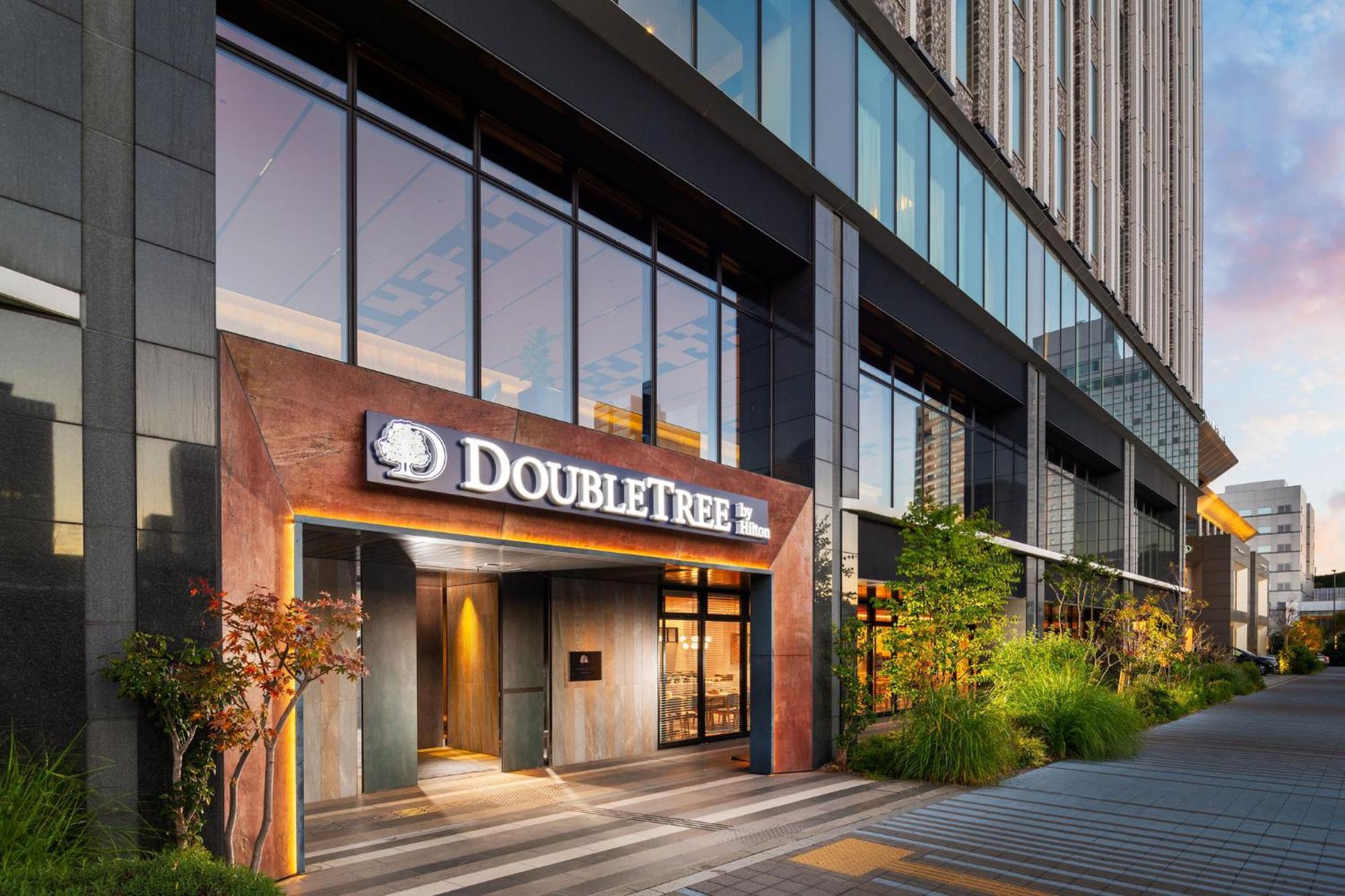 Doubletree By Hilton Tokyo Ariake Hotel Exterior photo