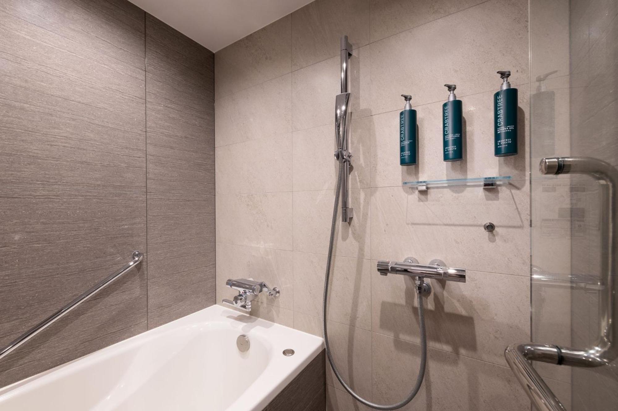 Doubletree By Hilton Tokyo Ariake Hotel Exterior photo