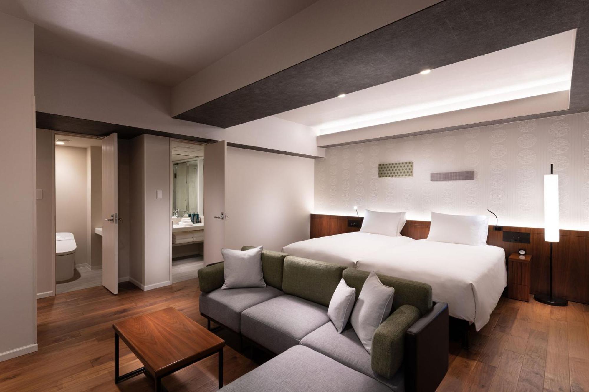 Doubletree By Hilton Tokyo Ariake Hotel Exterior photo