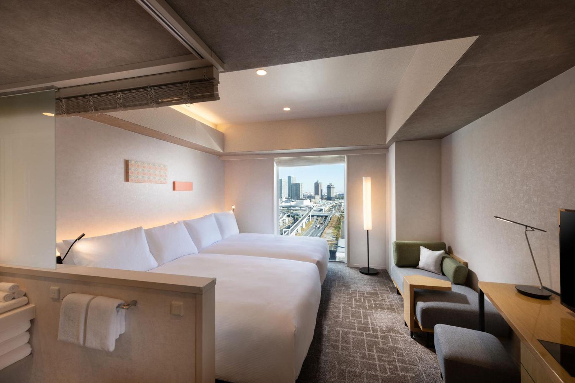 Doubletree By Hilton Tokyo Ariake Hotel Exterior photo