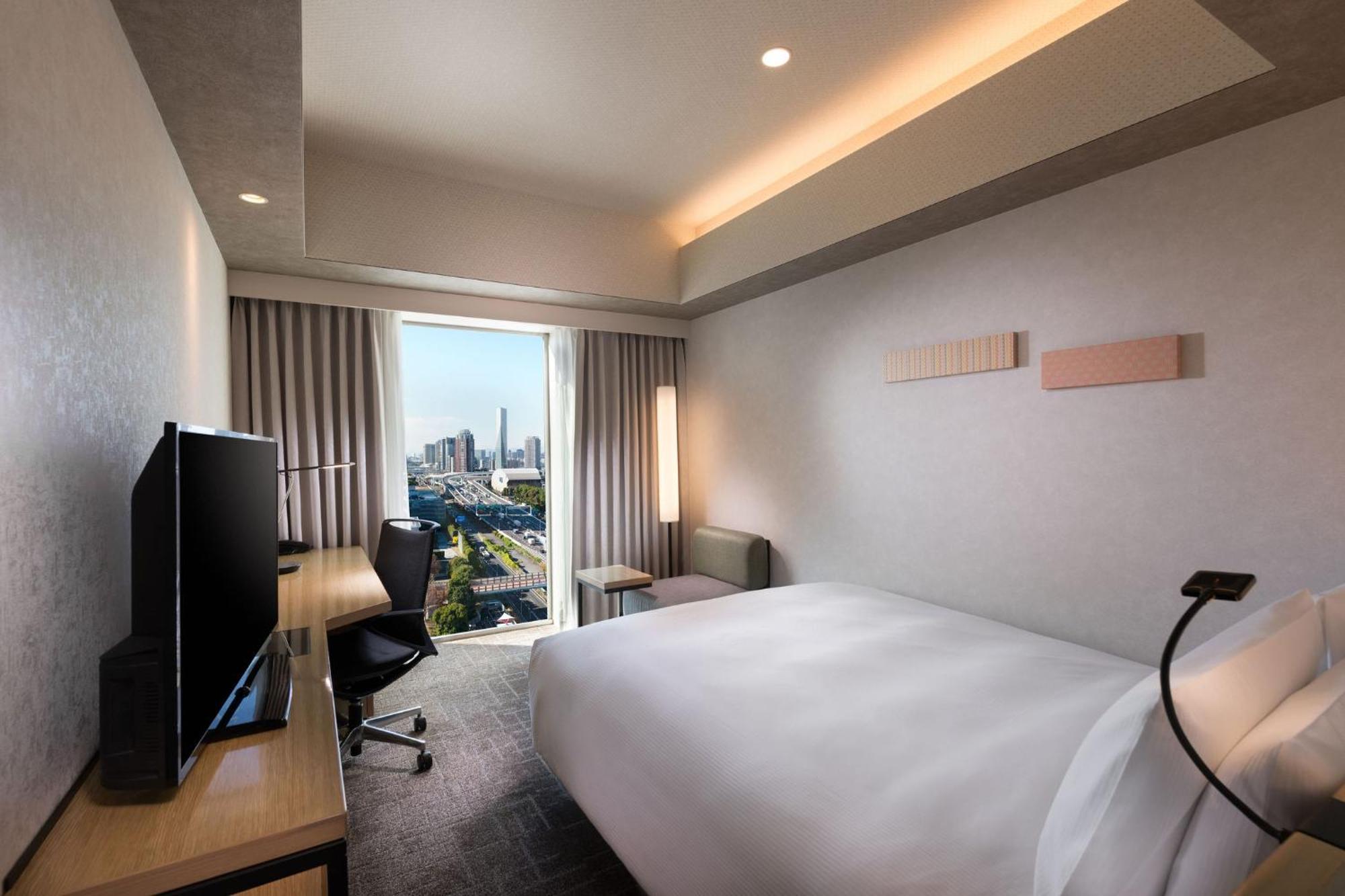 Doubletree By Hilton Tokyo Ariake Hotel Exterior photo