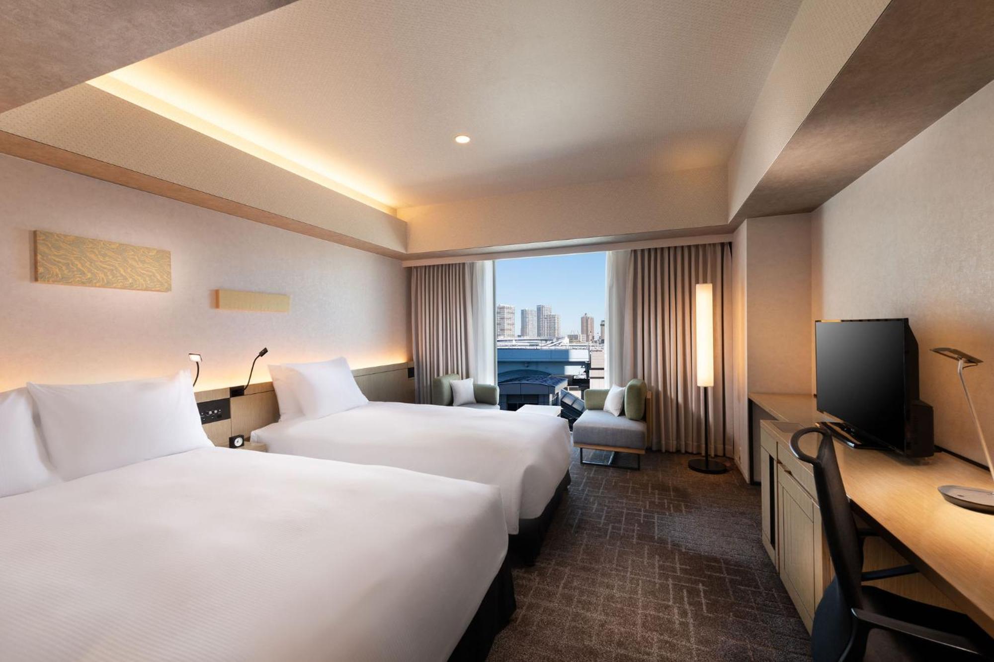 Doubletree By Hilton Tokyo Ariake Hotel Exterior photo