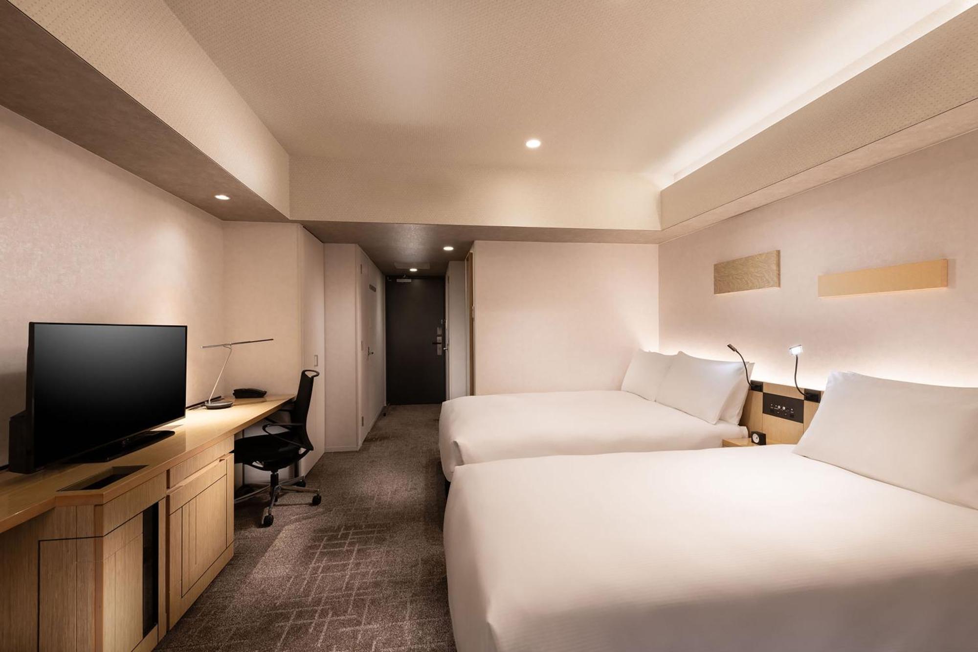 Doubletree By Hilton Tokyo Ariake Hotel Exterior photo
