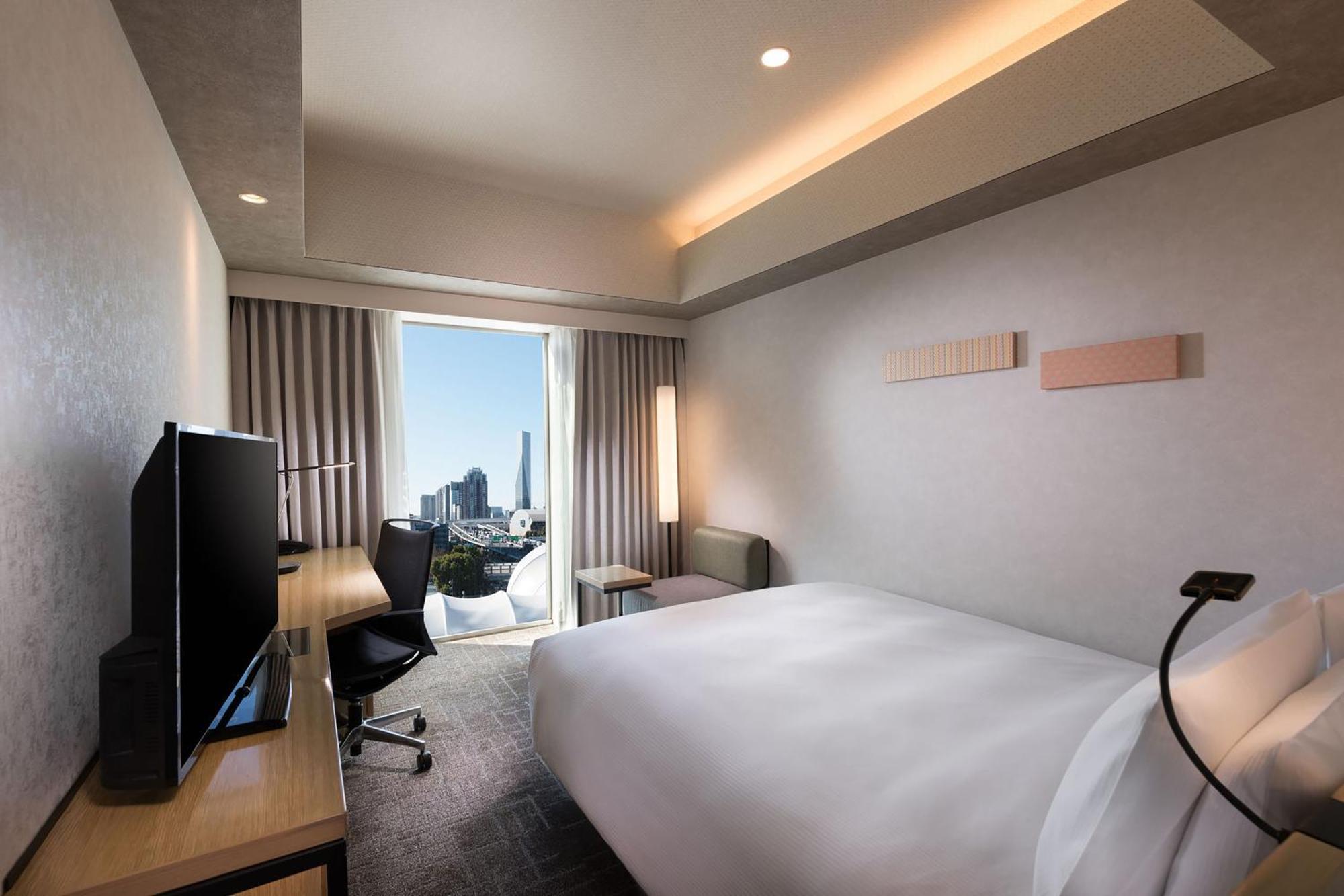 Doubletree By Hilton Tokyo Ariake Hotel Exterior photo